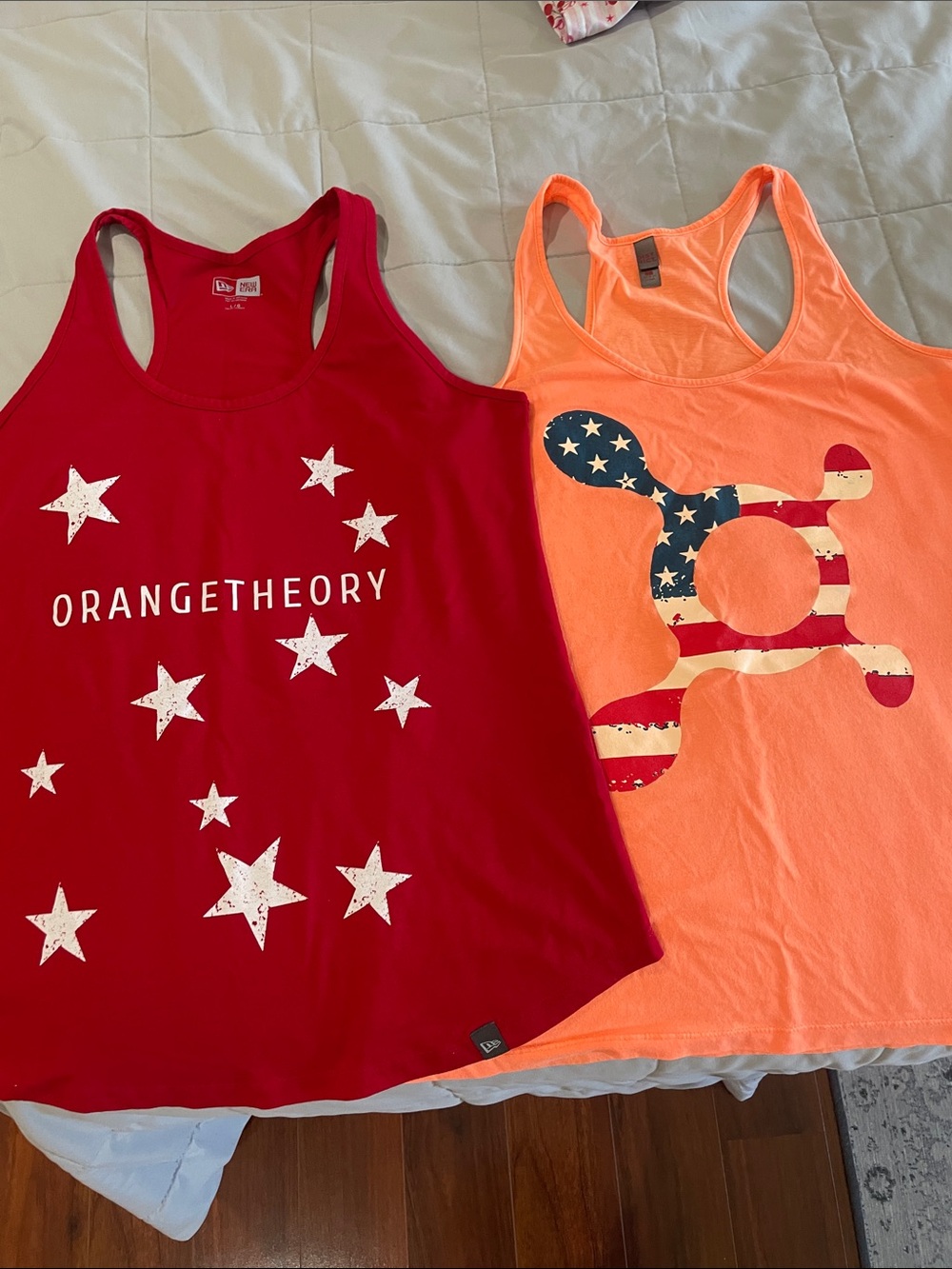 Orangetheory Fitness Women’s Red and Orange Star Logo Tank Tops Size Large